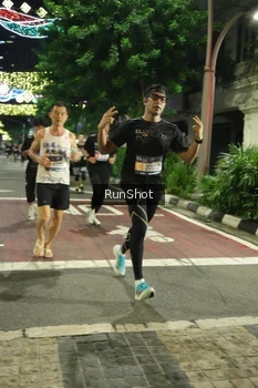 Runner Photo 4205828