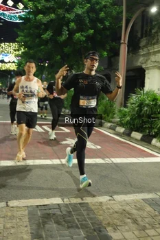 Runner Photo 4205830