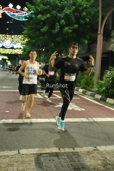 Runner Photo 4205839