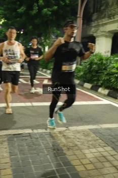 Runner Photo 4205842