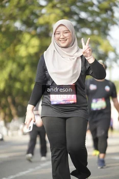 Runner Photo 4205846