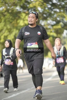 Runner Photo 4205847