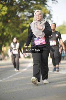 Runner Photo 4205848