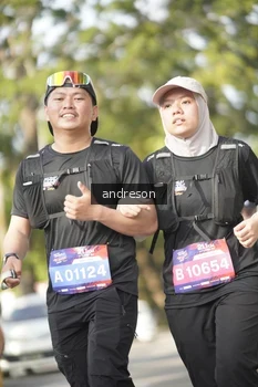 Runner Photo 4205870