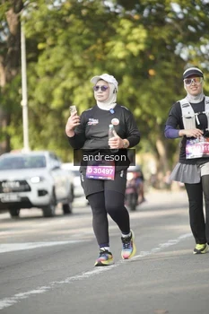 Runner Photo 4205893
