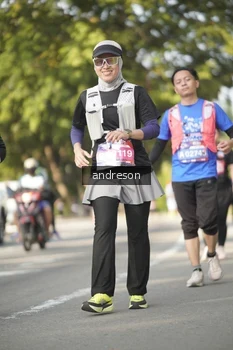 Runner Photo 4205896