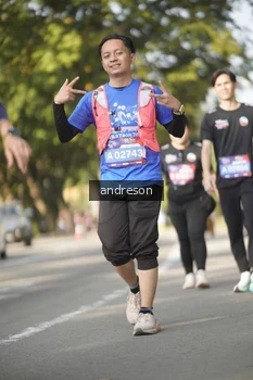 Runner Photo 4205900