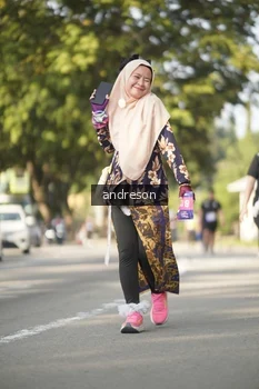 Runner Photo 4205912