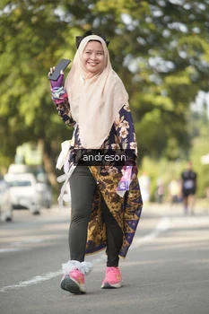 Runner Photo 4205915