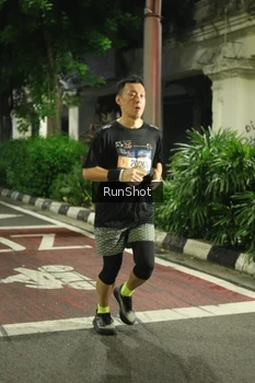 Runner Photo 4205944