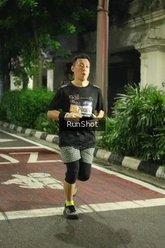 Runner Photo 4205960