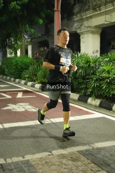 Runner Photo 4205964
