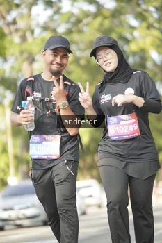 Runner Photo 4205970