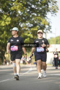 Runner Photo 4205999