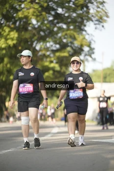 Runner Photo 4206006