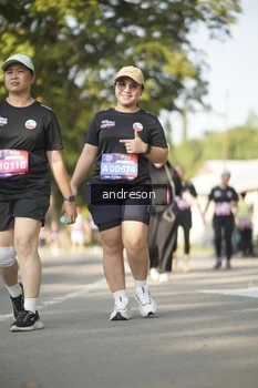 Runner Photo 4206007