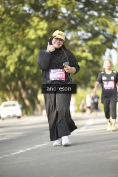 Runner Photo 4206016
