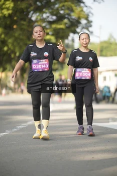 Runner Photo 4206017
