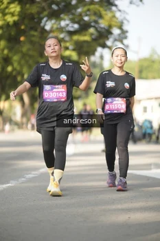 Runner Photo 4206019