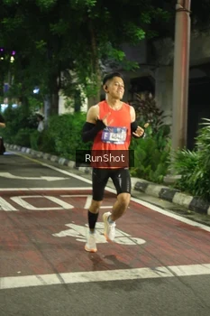 Runner Photo 4206021