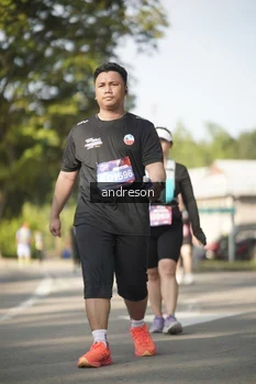 Runner Photo 4206030