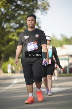 Runner Photo 4206034
