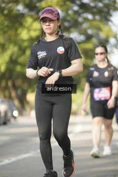Runner Photo 4206041