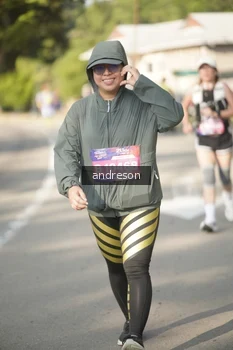 Runner Photo 4206057