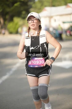 Runner Photo 4206061