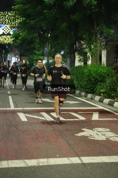 Runner Photo 4206062