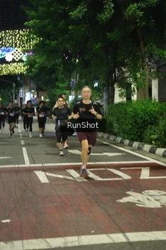 Runner Photo 4206069