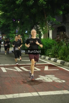 Runner Photo 4206082