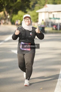 Runner Photo 4206084