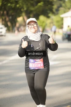 Runner Photo 4206090
