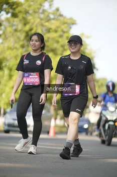 Runner Photo 4206092