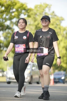 Runner Photo 4206099