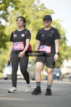 Runner Photo 4206104