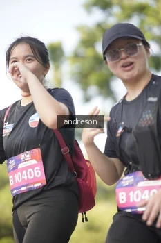 Runner Photo 4206132