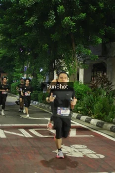 Runner Photo 4206139