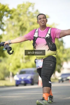 Runner Photo 4206158
