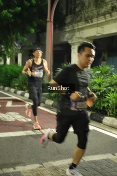 Runner Photo 4206167