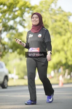 Runner Photo 4206178