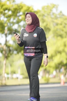 Runner Photo 4206180