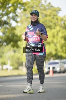 Runner Photo 4206183