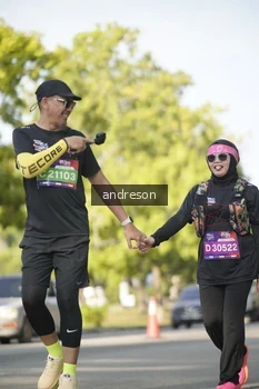 Runner Photo 4206202