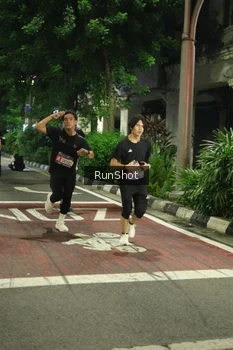 Runner Photo 4206204