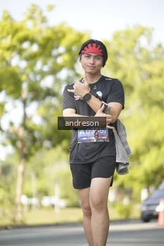 Runner Photo 4206219