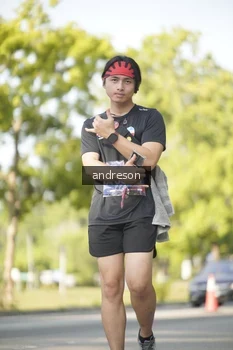 Runner Photo 4206220
