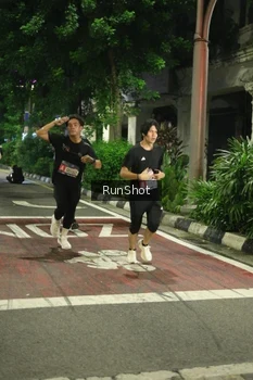 Runner Photo 4206227