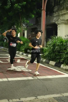 Runner Photo 4206241